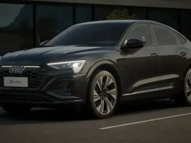 AUDI Q8 E-TRON 55 ELÉTRICO SPORTBACK PERFORMANCE BLACK QUATTRO em Belo Horizonte, MG