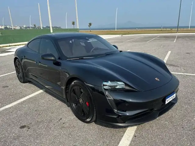 PORSCHE TAYCAN 4S ELÉTRICO em Florianópolis, SC
