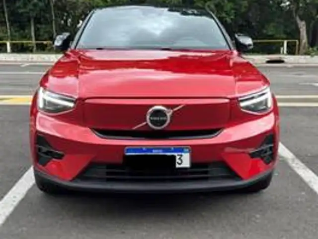 VOLVO C40 P8 RECHARGE PURE ELECTRIC AWD em Jundiaí, SP
