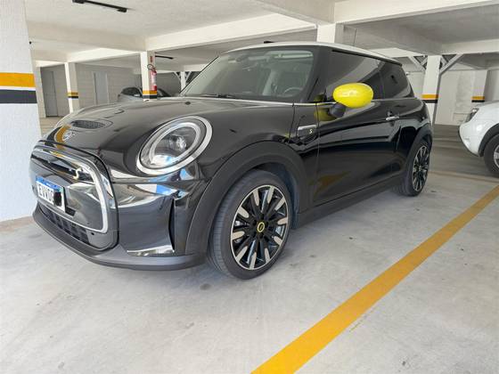 MINI COOPER SE EXCLUSIVE 2P ELÉTRICO em Joinville, SC