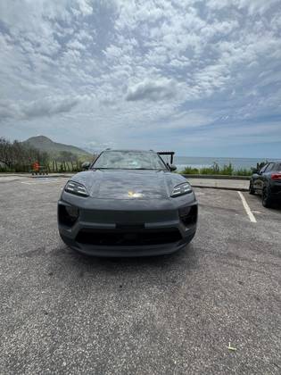 PORSCHE MACAN 4 ELÉTRICO em Rio de Janeiro, RJ