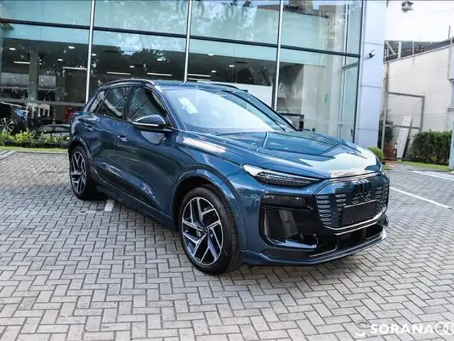 AUDI Q6 E-TRON 100 KW ELÉTRICO PERFORMANCE BLACK QUATTRO em São Paulo, SP