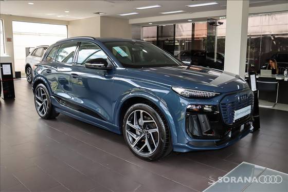 AUDI Q6 E-TRON 100 KW ELÉTRICO PERFORMANCE BLACK QUATTRO em São Paulo, SP