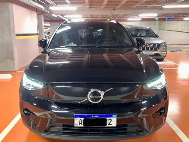 VOLVO XC40 P8 RECHARGE TWIN ELECTRIC ULTIMATE AWD em Maringá, PR