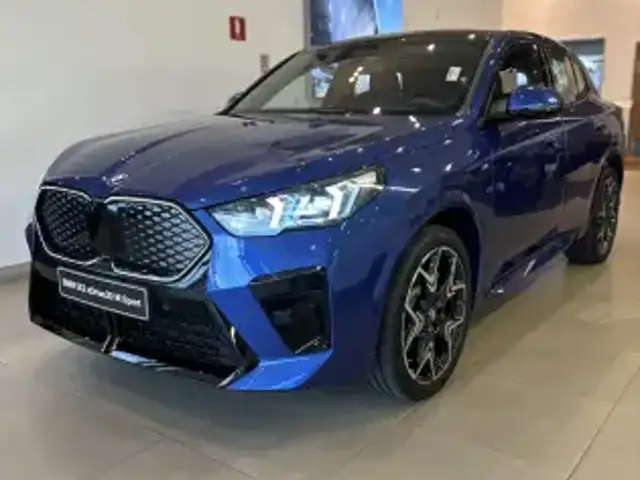 BMW iX2 64,8 KW ELÉTRICO XDRIVE30 M SPORT em Porto Velho, RO