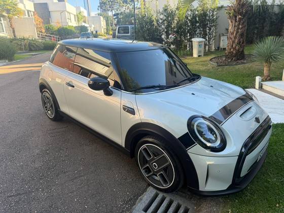 MINI COOPER SE SPORT 2P ELÉTRICO em Curitiba, PR