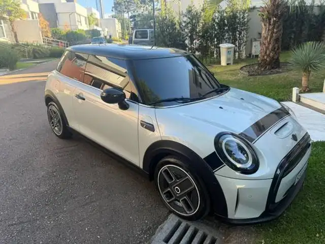 MINI COOPER SE SPORT 2P ELÉTRICO em Curitiba, PR