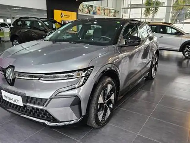 RENAULT MEGANE 60 KW ELÉTRICO E-TECH EV60 em São Paulo, SP