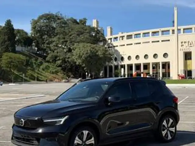 VOLVO XC40 P6 RECHARGE ELECTRIC PLUS em São Paulo, SP
