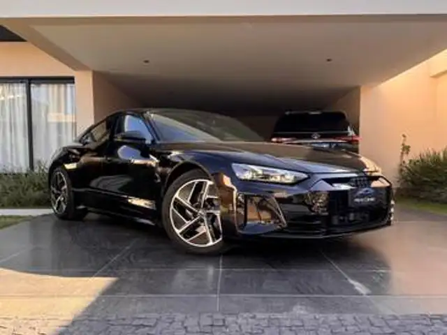 AUDI E-TRON GT ELÉTRICO SPORTBACK QUATTRO em Brasília, DF