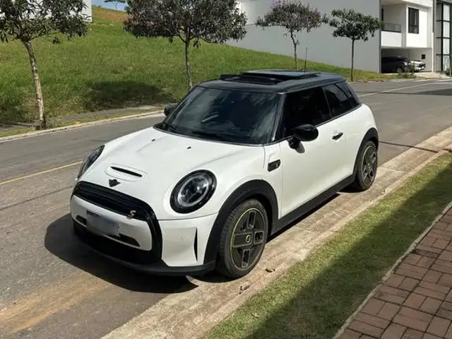 MINI COOPER SE TOP 2P ELÉTRICO em Juiz de Fora, MG