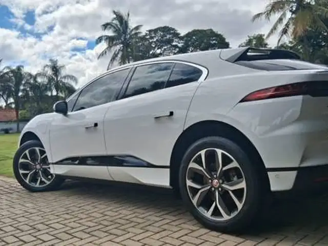 JAGUAR I-PACE 90 KW EV400 SE AWD ELÉTRICO em Belo Horizonte, MG