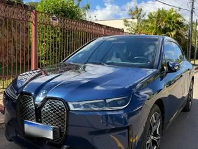 BMW iX ELÉTRICO XDRIVE40 em Brasília, DF