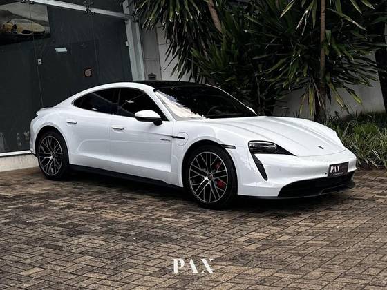 PORSCHE TAYCAN 4S ELÉTRICO em Uberlândia, MG