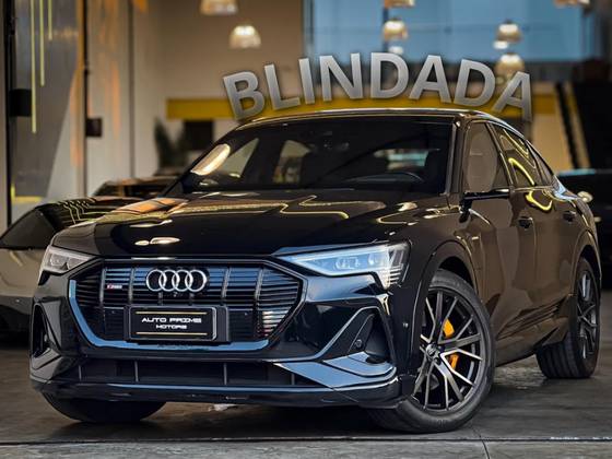 AUDI E-TRON ELÉTRICO SPORTBACK PERFORMANCE BLACK QUATTRO em Cotia, SP