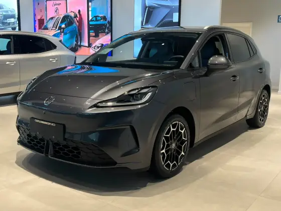 MG 4 URBAN 43 KW ELÉTRICO LUXURY em Florianópolis, SC