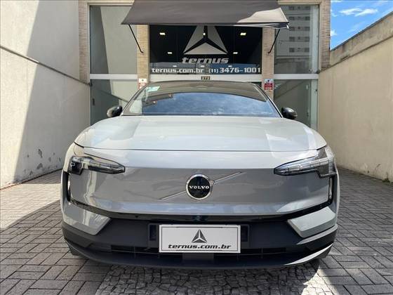 VOLVO EX30 69 KW ELÉTRICO ULTRA em São Paulo, SP