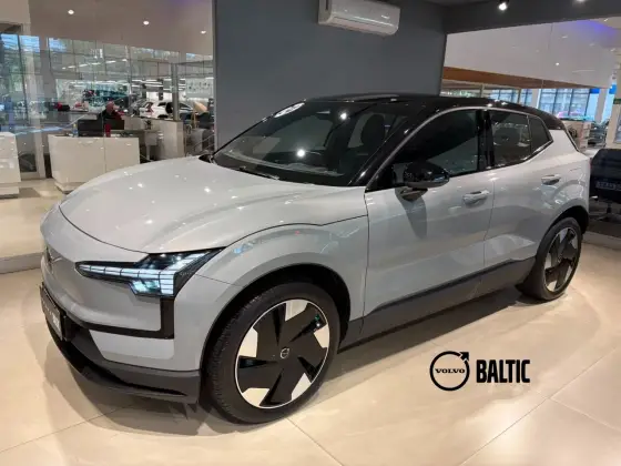 VOLVO EX30 69 KW ELÉTRICO PLUS em Santos, SP