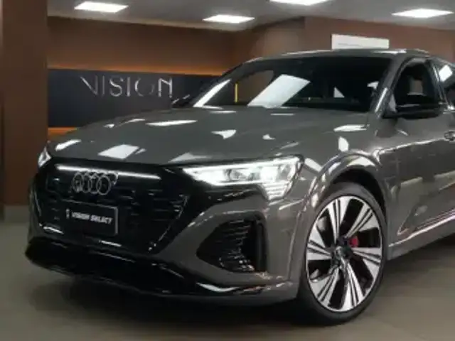 AUDI Q8 E-TRON 55 ELÉTRICO SPORTBACK LAUNCH EDITION QUATTRO em Balneário Camboriú, SC
