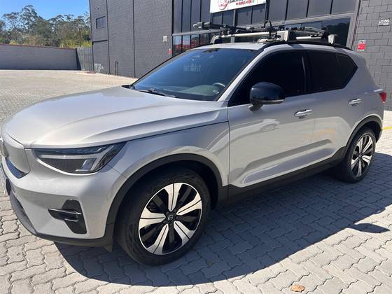 VOLVO XC40 P6 RECHARGE ELECTRIC PLUS em Mogi das Cruzes, SP