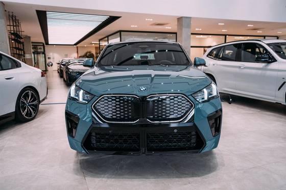 BMW iX2 64,8 KW ELÉTRICO XDRIVE30 M SPORT em São Paulo, SP