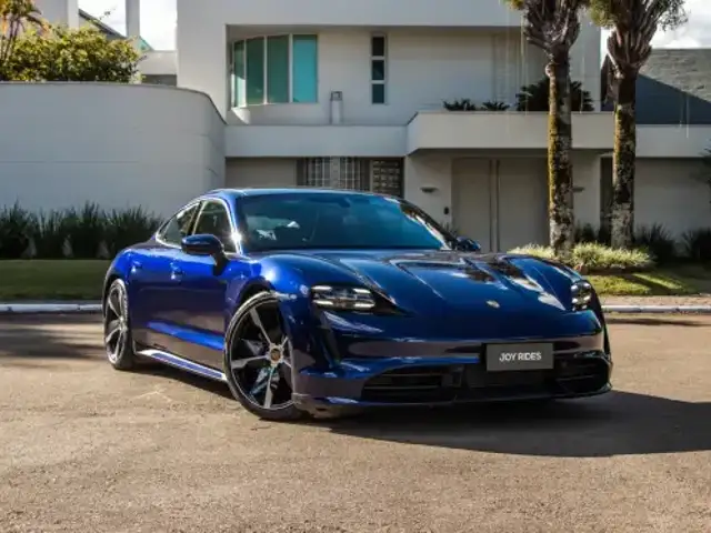 PORSCHE TAYCAN TURBO ELÉTRICO em Brasília, DF