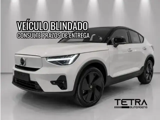 VOLVO EC40 P8 RECHARGE TWIN ELECTRIC ULTRA BLACK EDITION AWD em São Paulo, SP