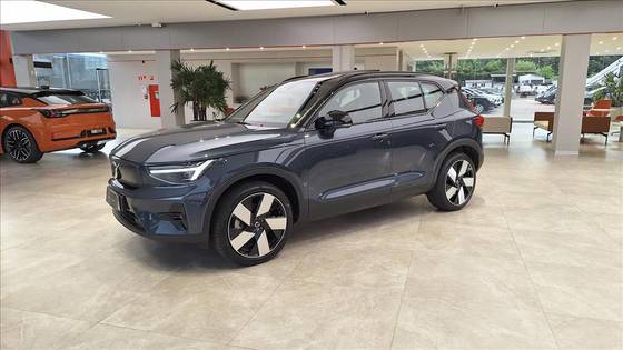 VOLVO EX40 P8 RECHARGE TWIN ELECTRIC ULTRA BLACK EDITION AWD em Porto Alegre, RS