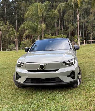 VOLVO C40 P8 RECHARGE TWIN ELECTRIC ULTIMATE AWD em Barueri, SP