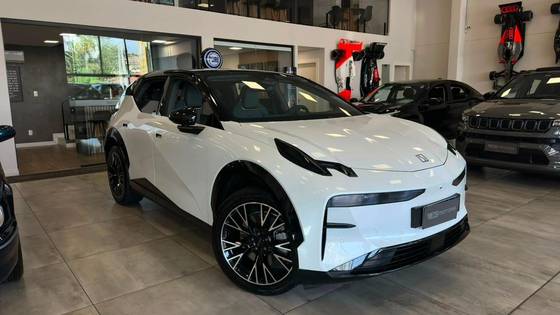 ZEEKR X 66 KW ELÉTRICO FLAGSHIP AWD em Florianópolis, SC