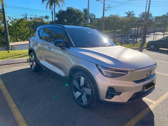 VOLVO XC40 P8 RECHARGE TWIN ELECTRIC ULTIMATE AWD em Guarulhos, SP