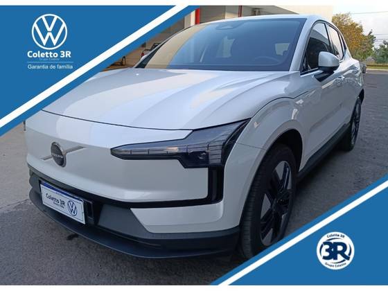 VOLVO EX30 69 KW ELÉTRICO CORE em Ourinhos, SP
