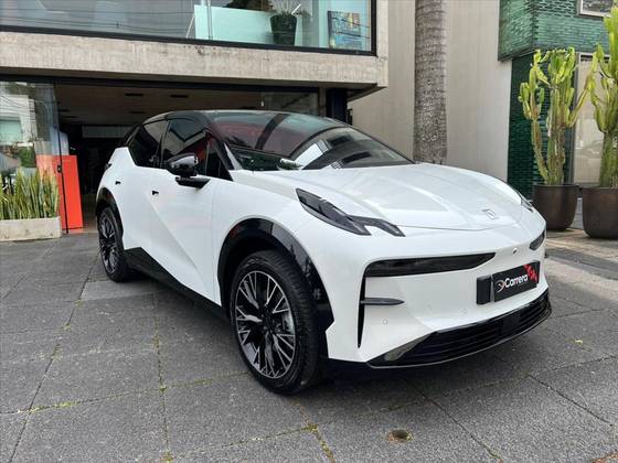 ZEEKR X 66 KW ELÉTRICO FLAGSHIP AWD em São Paulo, SP