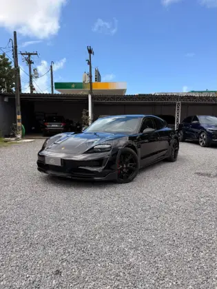 PORSCHE TAYCAN 4 CROSS TURISMO ELÉTRICO em Recife, PE