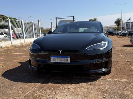 TESLA MODEL S ELÉTRICO PLAID em Brasília, DF