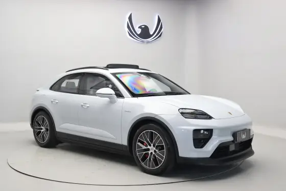 PORSCHE MACAN 4S ELÉTRICO em São Paulo, SP