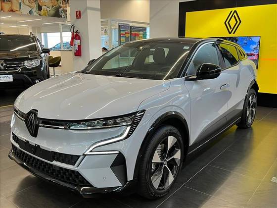 RENAULT MEGANE 60 KW ELÉTRICO E-TECH EV60 em Osasco, SP