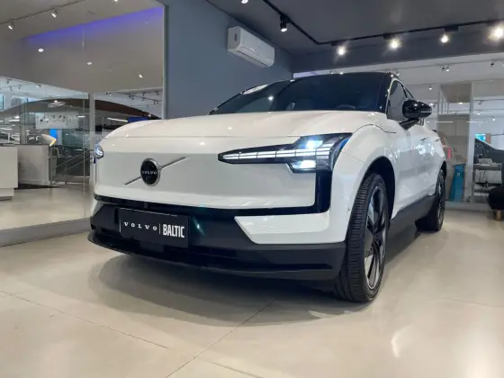 VOLVO EX30 69 KW ELÉTRICO ULTRA em Barueri, SP