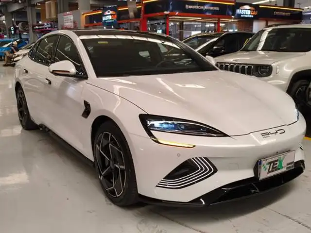 BYD SEAL 82,5 KW ELÉTRICO AWD em Várzea Grande, MT