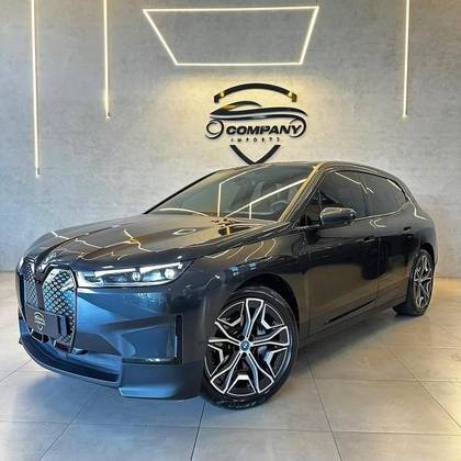 BMW iX ELÉTRICO XDRIVE40 em Maringá, PR