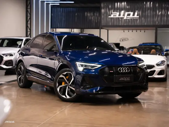 AUDI E-TRON ELÉTRICO SPORTBACK PERFORMANCE BLACK QUATTRO em Cascavel, PR