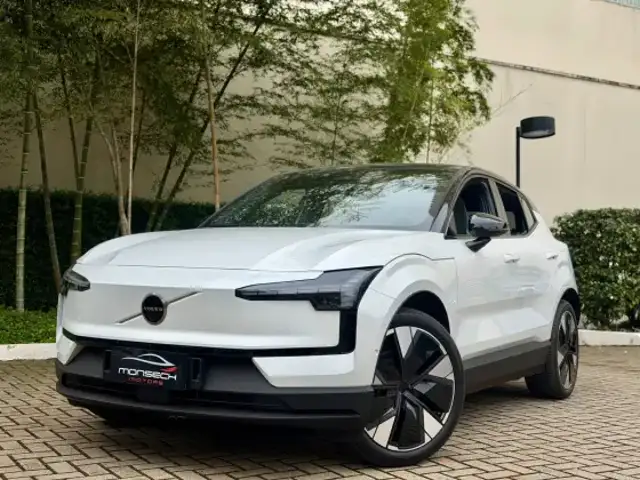 VOLVO EX30 69 KW ELÉTRICO ULTRA em São Paulo, SP