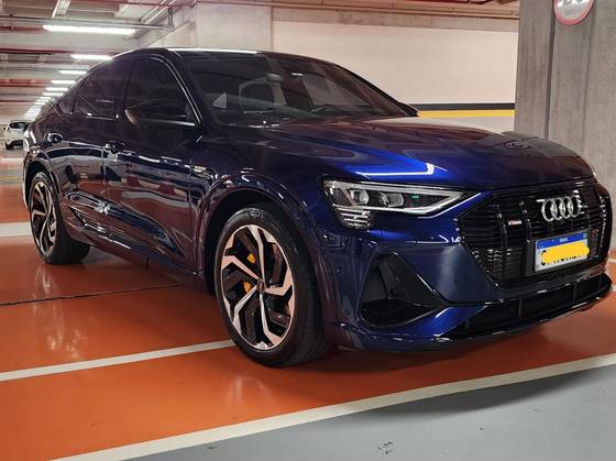 AUDI E-TRON ELÉTRICO SPORTBACK PERFORMANCE BLACK QUATTRO em Curitiba, PR