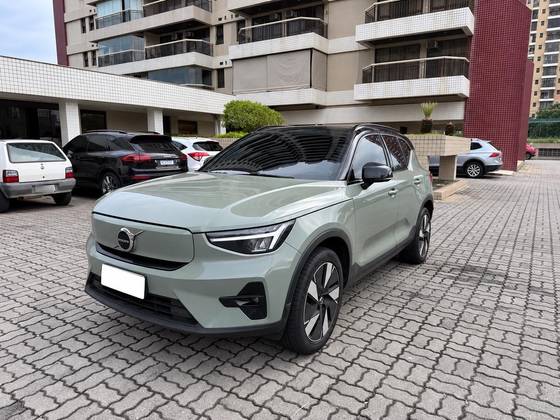 VOLVO XC40 P6 RECHARGE ELECTRIC PLUS em Rio de Janeiro, RJ