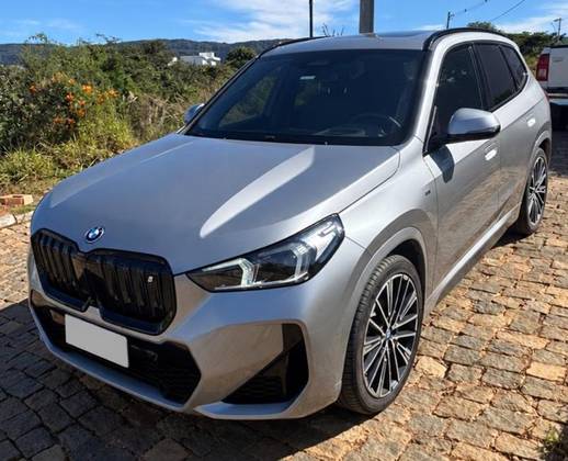 BMW iX1 ELÉTRICO XDRIVE30 M SPORT em Conselheiro Lafaiete, MG