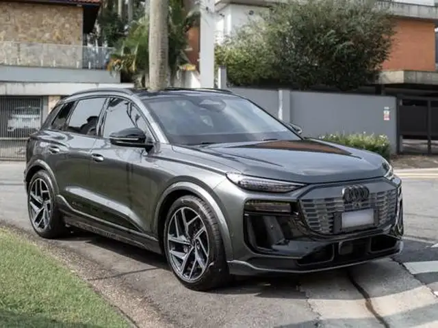 AUDI Q6 E-TRON 100 KW ELÉTRICO PERFORMANCE BLACK QUATTRO em São Paulo, SP