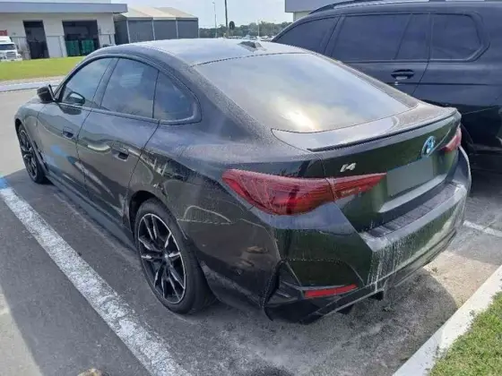BMW I4 ELÉTRICO M50 em Maringá, PR