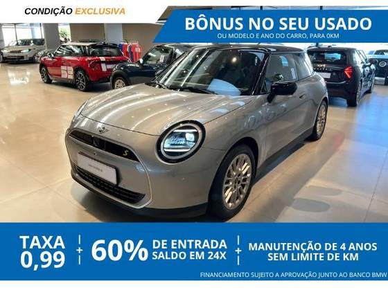 MINI COOPER 49,2 KW ELÉTRICO 2P SE em Brasília, DF