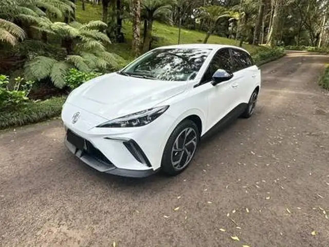 MG 4 64 KW ELÉTRICO LUXURY em Palmas, PR