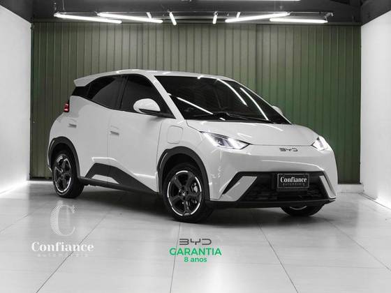 BYD DOLPHIN MINI 38 KW ELÉTRICO 5L em Curitiba, PR
